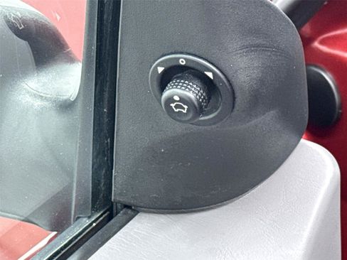 Used 2003 Ford Focus ZTW FWD image 15