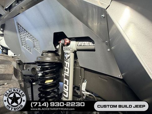 Used 2025 Jeep Wrangler Unlimited Rubicon 4xe w/ Safety Group AWD/4WD image 37