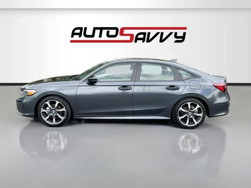 Used 2025 Honda Civic Sport Touring image 4