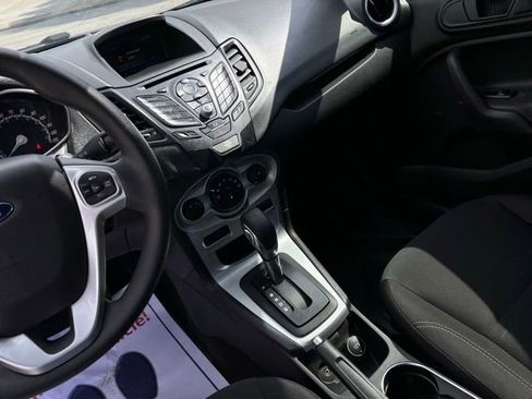 Used 2019 Ford Fiesta SE FWD image 34