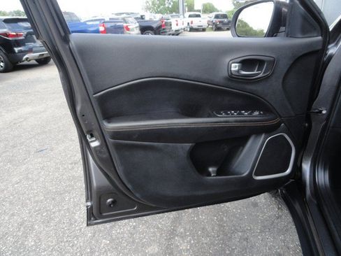Used 2021 Jeep Compass Limited AWD/4WD image 13