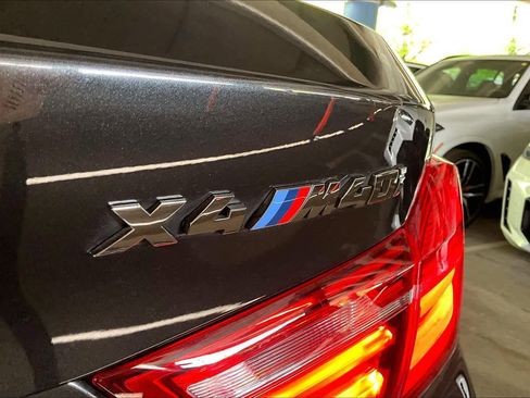 Used 2018 BMW X4 M40i image 9