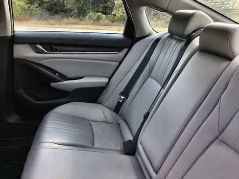 Certified 2018 Honda Accord EX-L image 14