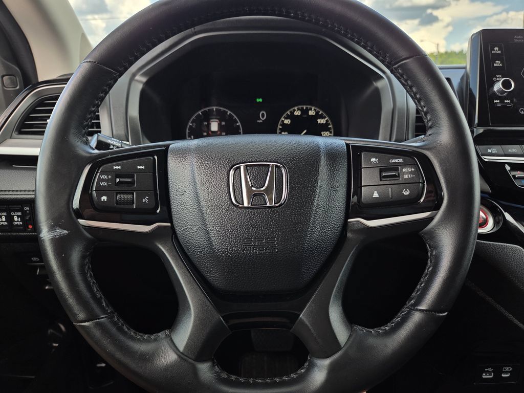 Certified 2025 Honda Odyssey Touring image 24