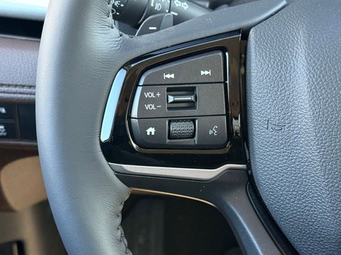 New 2026 Honda Odyssey Touring image 13