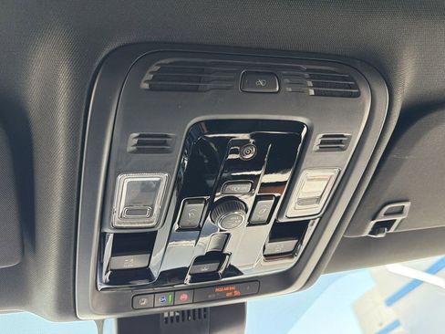 New 2026 GMC Yukon Denali w/ Denali Reserve Package RWD image 12