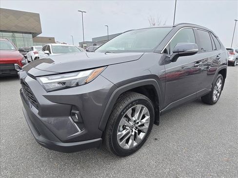 Used 2024 Toyota RAV4 XLE Premium image 7