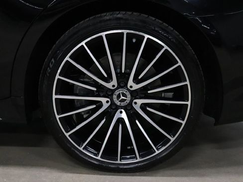 Used 2023 Mercedes-Benz S 500 4MATIC w/ AMG Line image 38