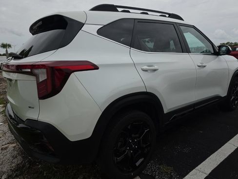 Certified 2024 Kia Seltos X-Line AWD/4WD image 15