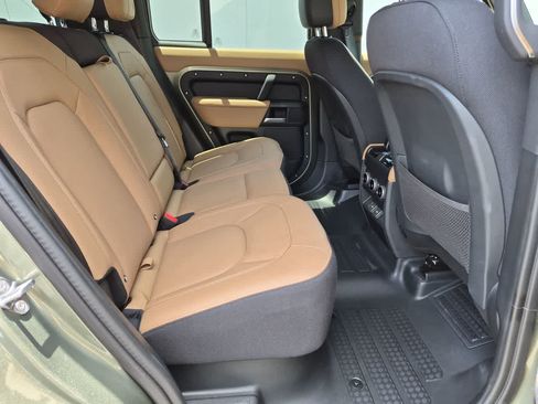 Certified 2025 Land Rover Defender 110 X AWD/4WD image 22