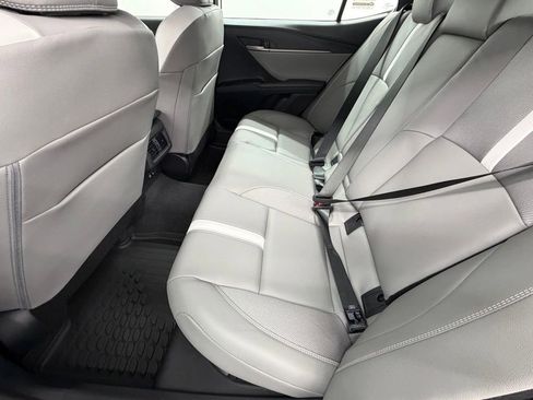 Used 2026 Toyota Camry SE FWD image 37