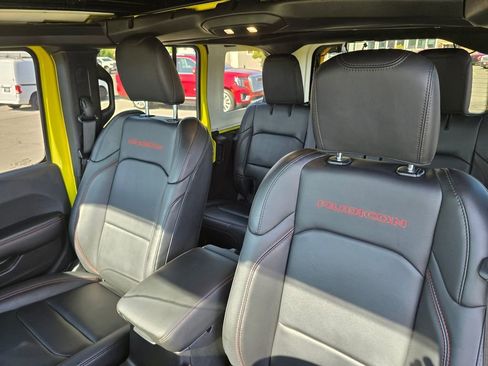Used 2024 Jeep Wrangler Unlimited Rubicon image 26