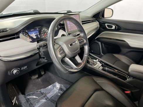 Used 2022 Jeep Compass Limited w/ Sun and Sound Group AWD/4WD image 9