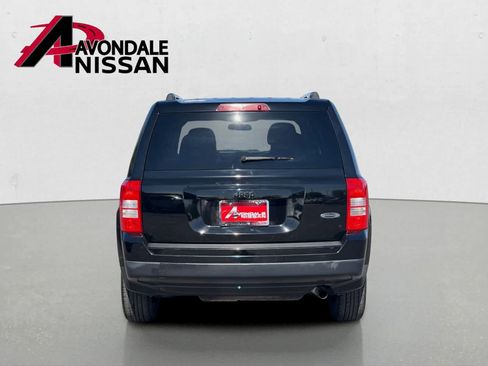 Used 2014 Jeep Patriot Sport w/ Power Value Group FWD image 4