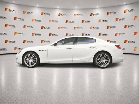 Used 2019 Maserati Ghibli S Q4 AWD/4WD image 42