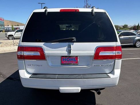 Used 2014 Lincoln Navigator 4WD image 4