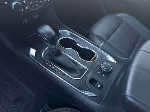 Used 2023 Chevrolet Traverse High Country image 30