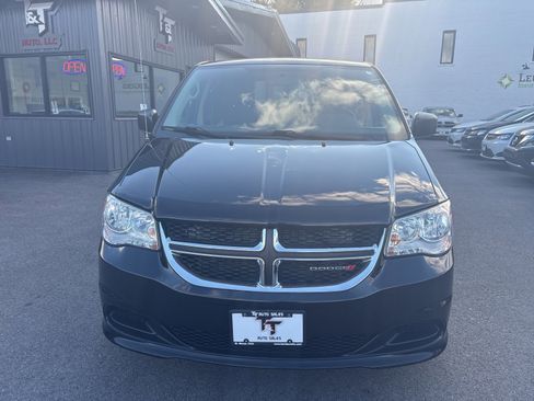 Used 2016 Dodge Grand Caravan SE w/ Quick Order Package 29E SE image 7