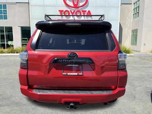 Used 2021 Toyota 4Runner Venture w/ Moonroof Package AWD/4WD image 7