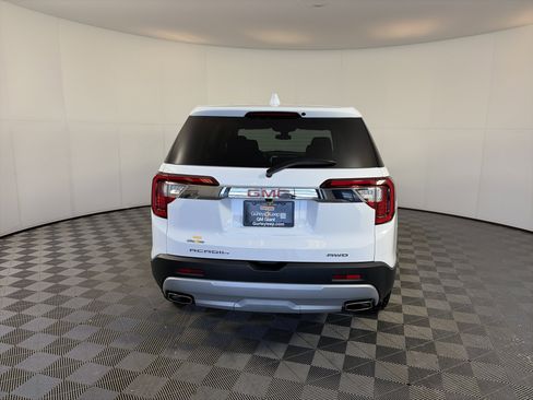 Certified 2023 GMC Acadia SLE image 10