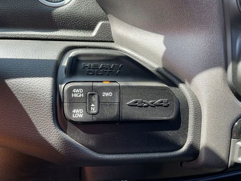 New 2024 RAM 3500 Tradesman w/ Chrome Appearance Group AWD/4WD image 17