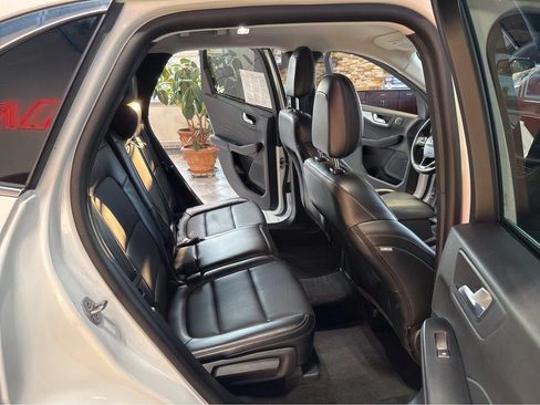 Used 2024 Ford Escape Platinum AWD/4WD image 32