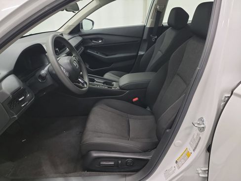 Certified 2025 Honda Accord SE image 12