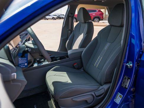 New 2026 Hyundai Elantra SEL FWD image 10