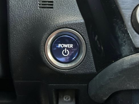 Used 2022 Lexus ES 300h w/ Accessory Package FWD image 31
