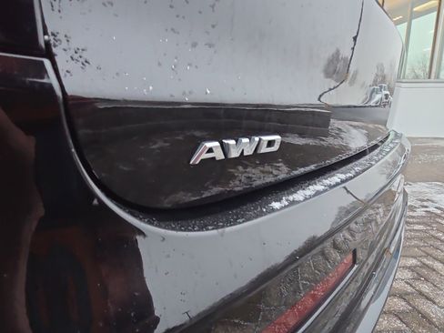 Used 2023 Cadillac XT6 Sport w/ Platinum Package image 12