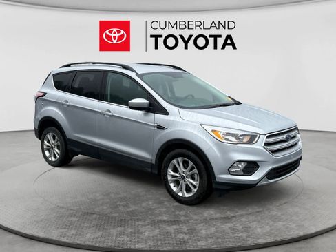Used 2018 Ford Escape SE w/ SE Sync 3 Package FWD image 7