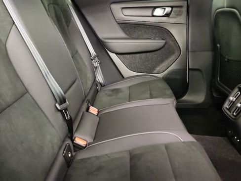 Certified 2023 Volvo C40 P8 Recharge Ultimate AWD/4WD image 32