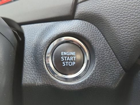 Used 2022 Toyota RAV4 XLE Premium image 29