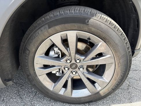 Used 2023 Ford Explorer XLT w/ Equipment Group 202A AWD/4WD image 12