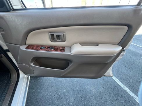 Used 1997 Toyota 4Runner Limited image 22