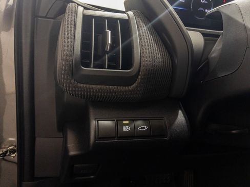 Used 2024 Subaru Solterra Limited image 29