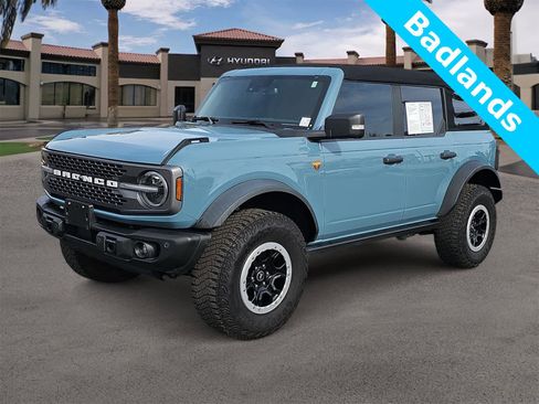 Used 2023 Ford Bronco Badlands w/ Sasquatch Package image 4