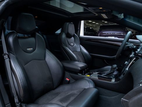 Used 2011 Cadillac CTS V RWD image 24