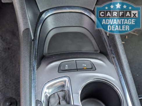 Used 2024 Chevrolet Malibu LT FWD image 9