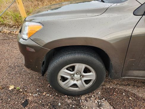Used 2012 Toyota RAV4 FWD w/ Value Pkg image 21