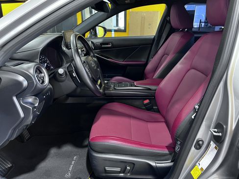 Used 2021 Lexus IS 300 w/ Comfort Package RWD image 15