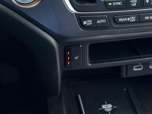 Used 2025 Honda Passport EX-L image 32