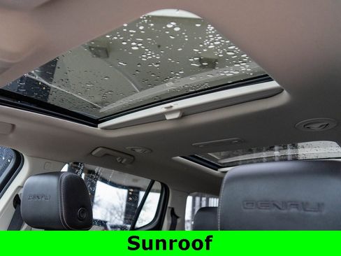 Used 2023 GMC Acadia Denali w/ Black Diamond Edition image 12