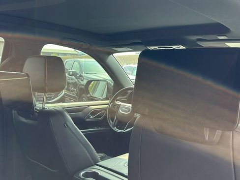 Used 2021 GMC Yukon AT4 w/ AT4 Premium Plus Package image 16