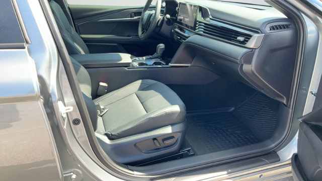 Used 2026 Toyota Camry XSE FWD image 24
