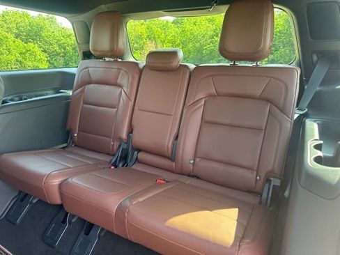 Used 2026 Lincoln Navigator Reserve AWD/4WD image 33