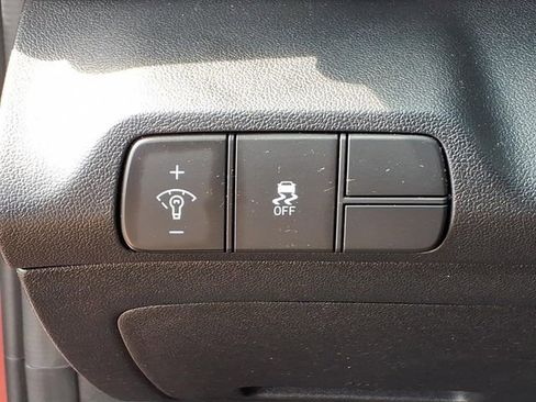 Used 2024 Hyundai Elantra Limited FWD image 19