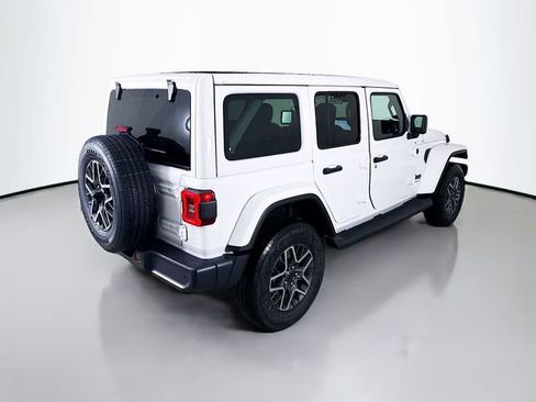 New 2026 Jeep Wrangler Sahara image 7
