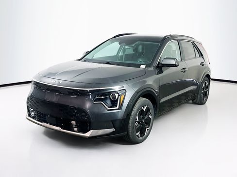 Used 2024 Kia Niro Wind FWD image 3