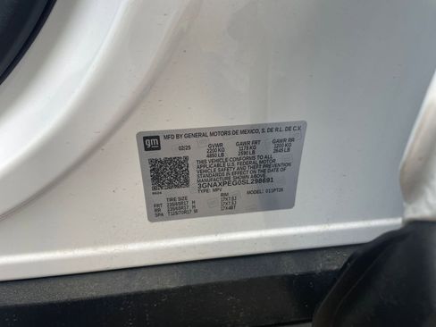 Used 2025 Chevrolet Equinox LT image 28